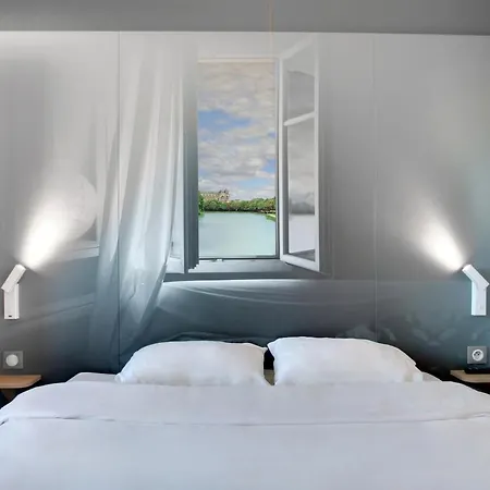 En Champagne 2* شالو أو شُمْبانيِ